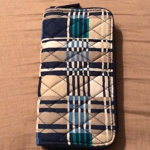 Vera Bradley NWT wallet